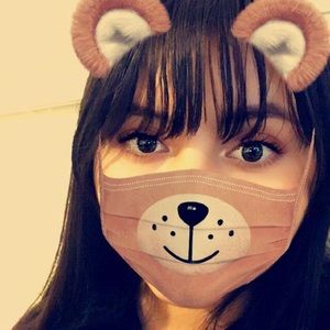 Meet your Posher, Ana